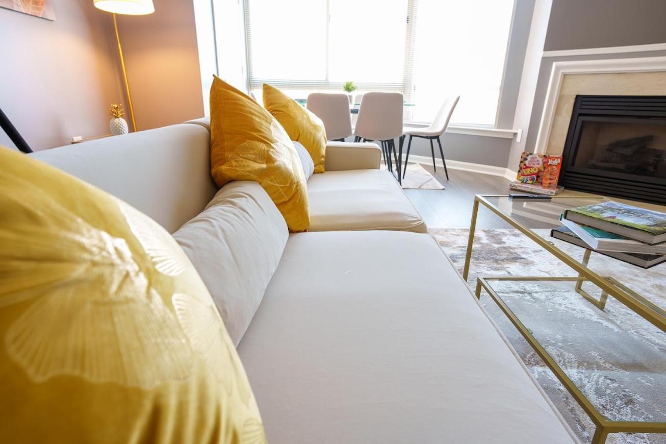 Ballston Getaway King Suite Арлингтон Экстерьер фото